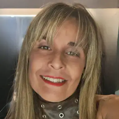 Docente intructora en Máster de estética